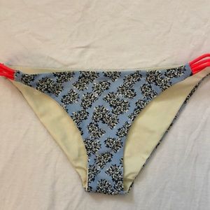 surf bottoms